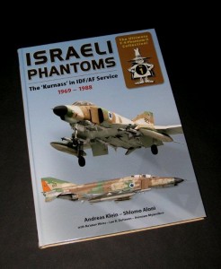 1.bk.rev-israeli.phantoms-Vol.1