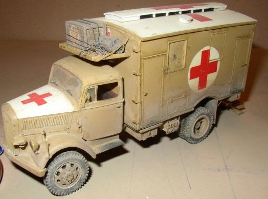 4x4ambulance1