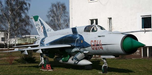Academy MiG-21MF 'Armée de l'air polonaise' 1/48e