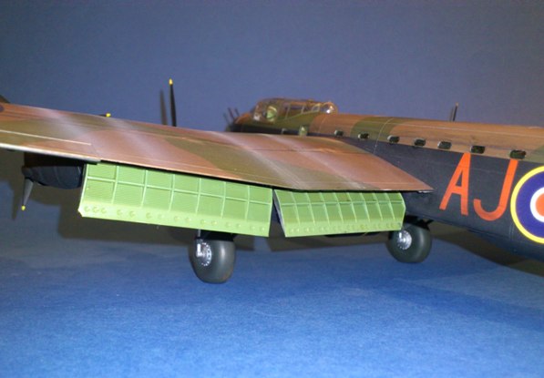 14 Airfix Lancaster BIII Pt2