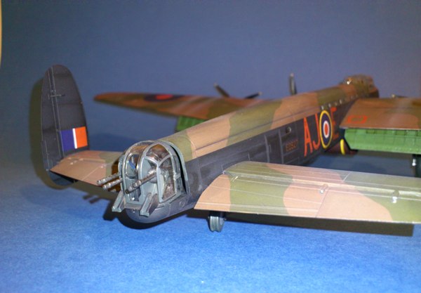 15 Airfix Lancaster BIII Pt2