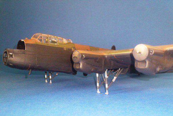 9 Airfix Lancaster BIII Pt2