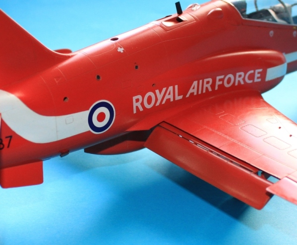 32 HN Ac Revell BAe Hawk T1A, 1.32