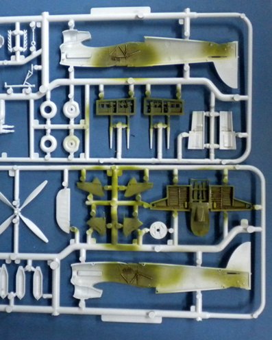 4 BN Ac Airfix Hawker Typhoon Mk.1b, 1.72-1