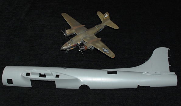 4 HN Ac HKM B17G Flying Fortress 1.32 تحديث