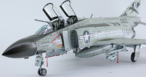 Zoukei-Mura F-4J Phantom II 1:48