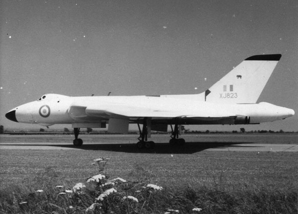 Vulcan-XJ823-June-1961