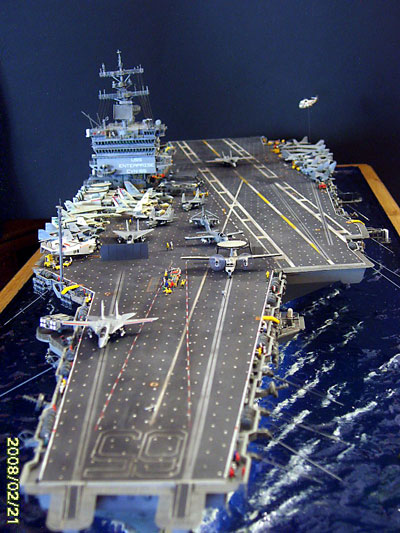 2Tamiya-USS-Enterprise-CVN-65, -1.350-Lou-C