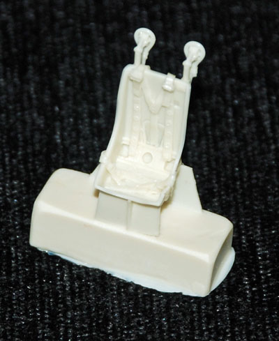 2 HN Ac Resin Ultracast P40 Tomahawk seat 48257 1.48