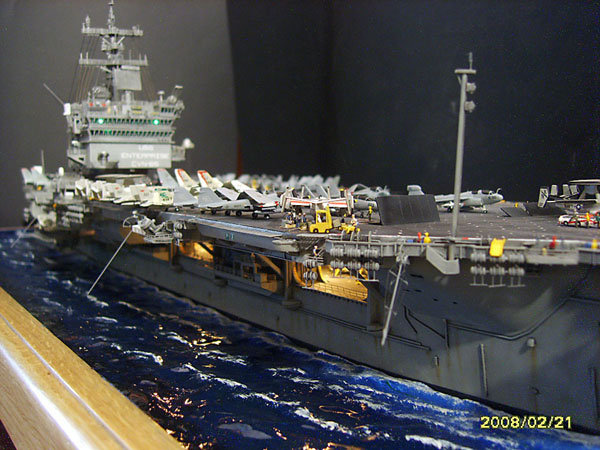 8-BN-Ma-Revell-USS-WASP-LHD1-1.350-Pt1