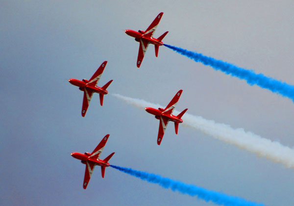 10-Red-Arrows-Hawk-T1A