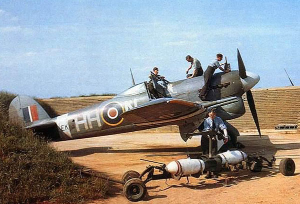 3-HN-Ac-Airfix-Hawker-Tifón-MkIb-1.24