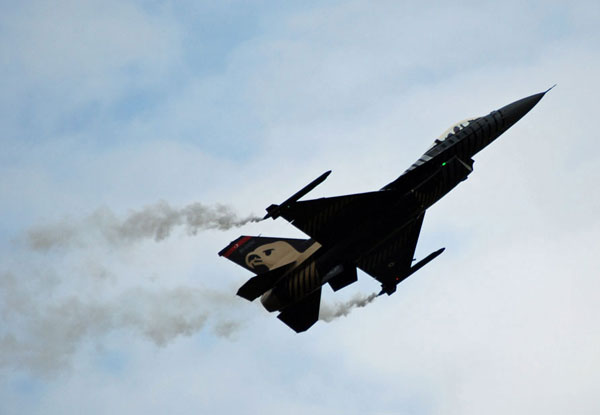 The F-16 Fighting Falcon – they were loud, fast and very cool!