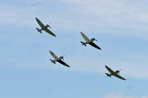 01-BN-Revell-Supermarine-Spitfire-MkIIa-1.32-Pt1