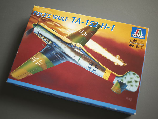 1 BN Ac Italeri Ta152H1 1.48 Pt1