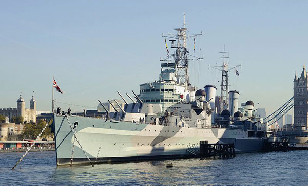 פאָטאָ: HMS Belfast (C35), לאָנדאָן (העפלעכקייַט פון: Alvesgaspar)