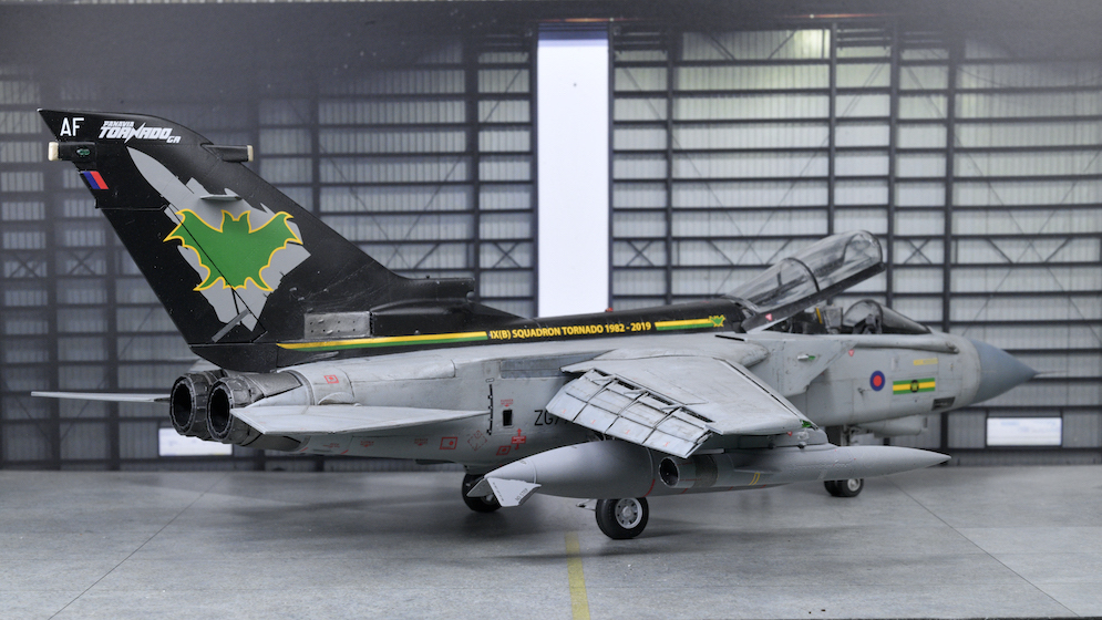 4 SG-Ac-Tornado GR.4 Farewell Scheme by Stuart Mackay - Scale Modelling Now