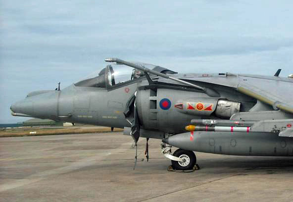 01c-BN-Ac-Airfix-BAe-Harrier-GR7.9-1.72