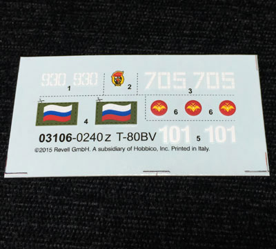 17-HN-Ar-Revell-Soviet-Battle-Tank-T80-BV-1.72