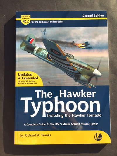 1 BR-Ac-VWP-планер і мініатюра №2 The Hawker Typhoon