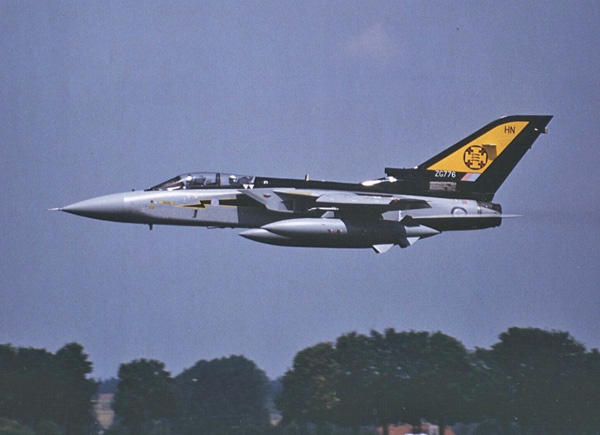 17 BN-Ac-Revell-BAe Tornado F3 conversion 1.32 Pt2