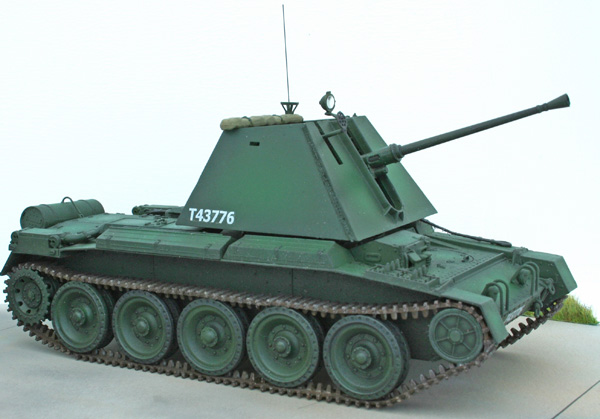 001 BN-Ar-Italeri.Specials-Crusader Anti-Aircraft Tanks 1.35 Pt1
