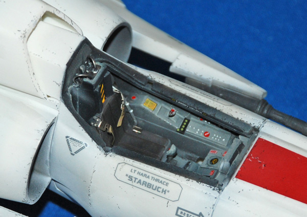 3-bn-sf-colonial-viper-mk-ii-battlestar-galactica-1-32-revell