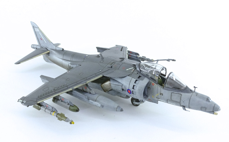 2-bn-ac-airfix-bae-harrier-gr-7-1-72-ar-build