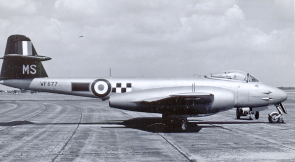 2-bn-ac-airfix-gloster-meteor-f-8-1-48-dc-derleme