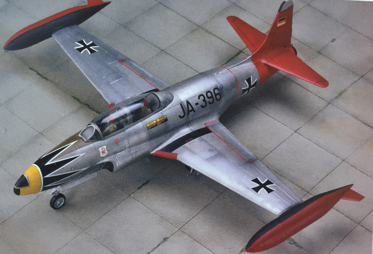 31-hn-ac-kits-tanmodel-lockheed-t-33-singing-star-1-72