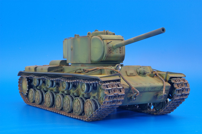 トランペッターKV-220ロシアタイガー、超重戦車1:35