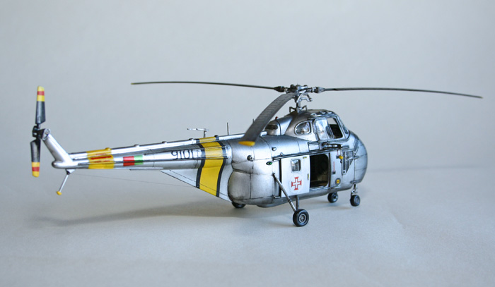 Italeri Πορτογαλικά SIKORSKY UH-19A 1:72