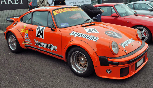 Tamiya Porsche Turbo RSR Type 934 Jägermeister 1:12