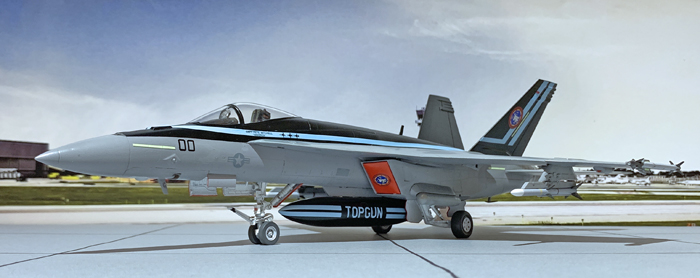 Revell Maverick's F/A-18E Super Hornet 1:48