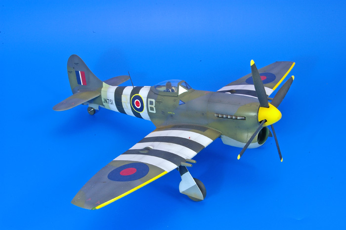 Spécial Hobby Hawker Tempest Mk.5 série 1 édition week-end 1:48