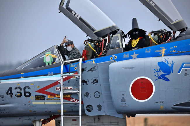 Zoukei-Mura F-4EJ Kai Phantom II Phantom Forever 2020 1:48