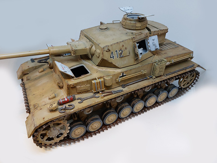 Trumpeter Pzkpfw IV Ausf.F2 รถถังกลาง 1:16