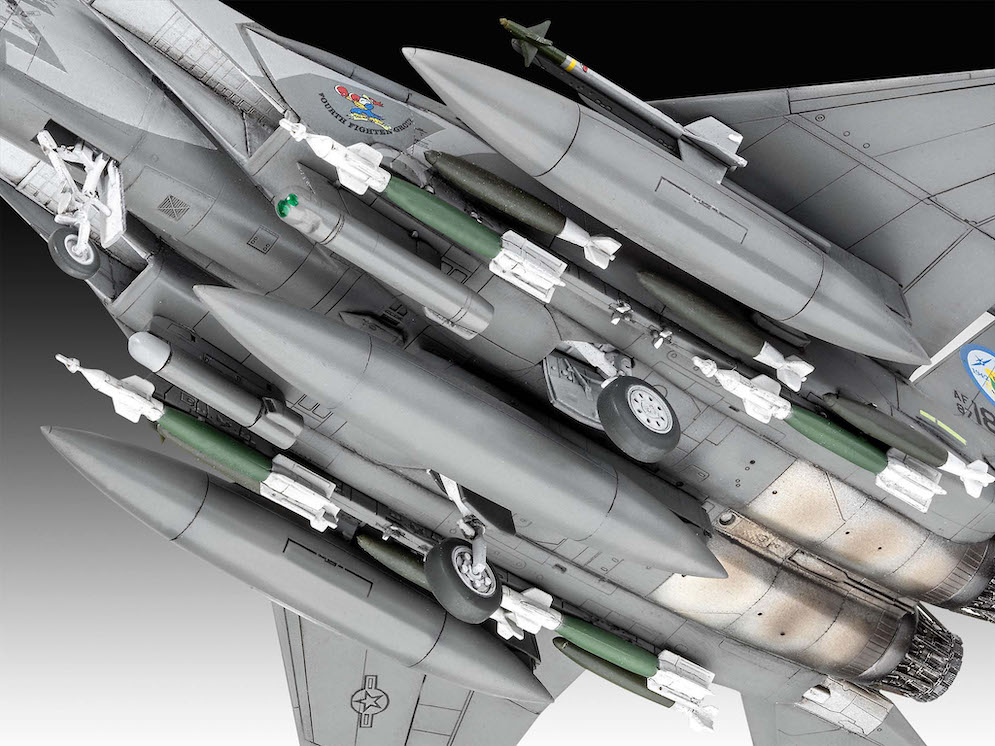 Set de maquetas Kit Revell F-15e Strike Eagle 1/72 Completo 63841