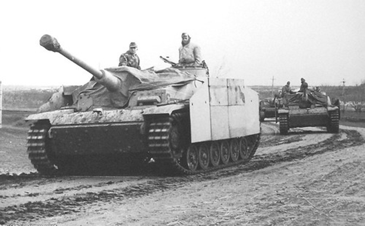 The Das Werk Sturmgeschütz III Ausf.G. 1:16