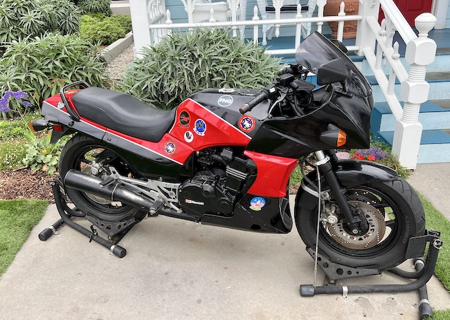 Gpz 900 r top gun clearance
