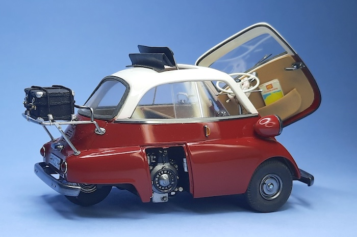 1958 BMW Isetta 300 1:24