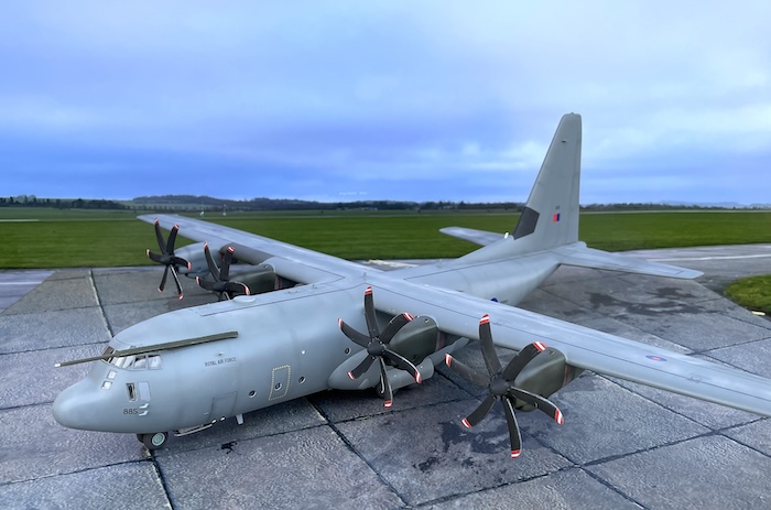 意大利洛克希德大力神 C-130J C5 英国皇家空军 1:72