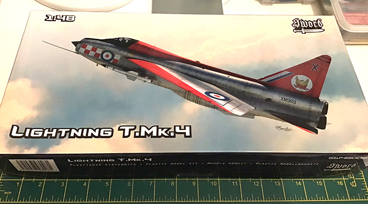 Sword English Electric Lightning T.Mk.4 1:48