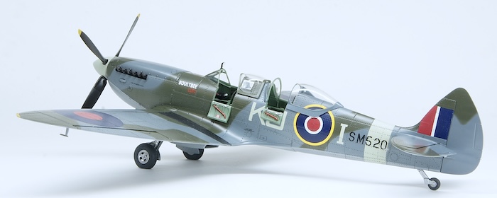 Airfix Supermarine Spitfire TR.9 1:48 scale model