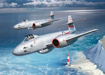 0 HN-Ac-Kits-Revell Carrera-Gloster Meteor F.8:FR.9 - First Edition, 1.32